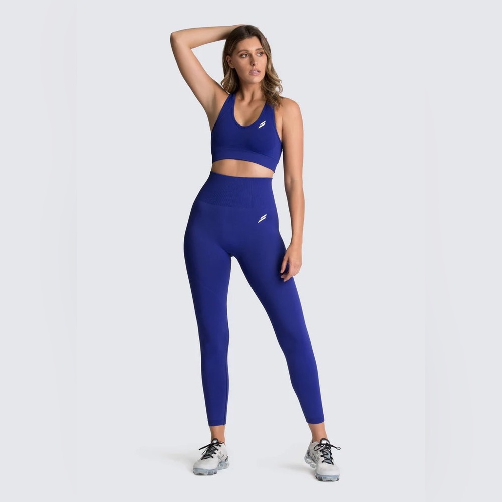 DOYOUEVEN Hyperflex Seamless Set in Electric Blue